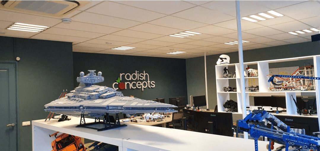 Lego schaalmodel op kantoor bij Radish Concepts